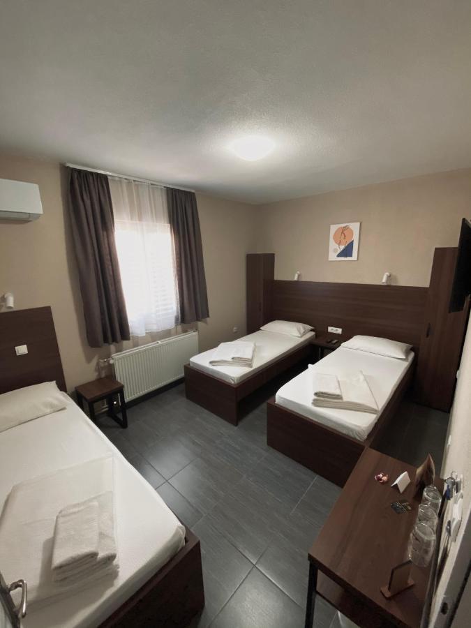 Hotel Djerdan Кралево Экстерьер фото