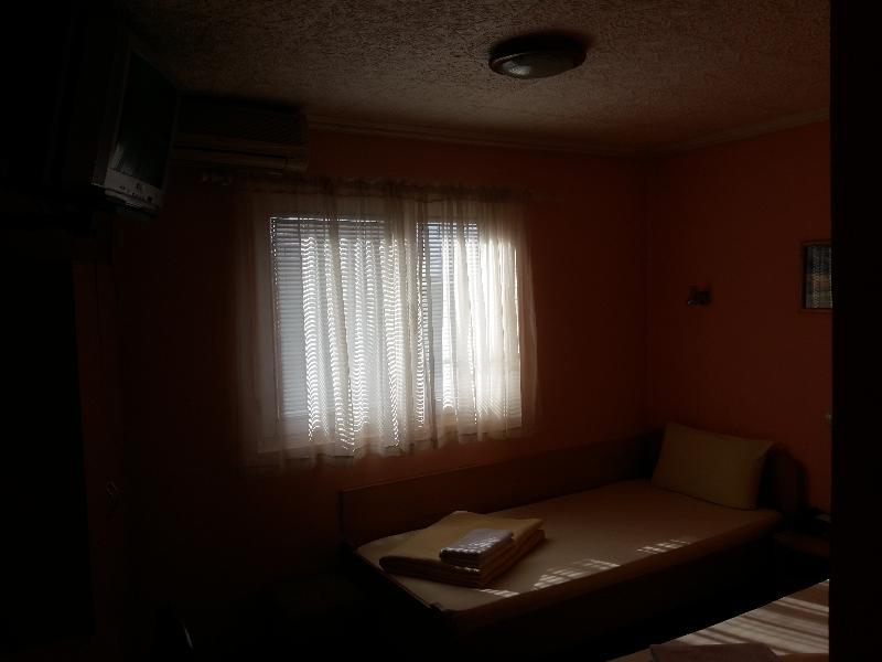 Hotel Djerdan Кралево Экстерьер фото