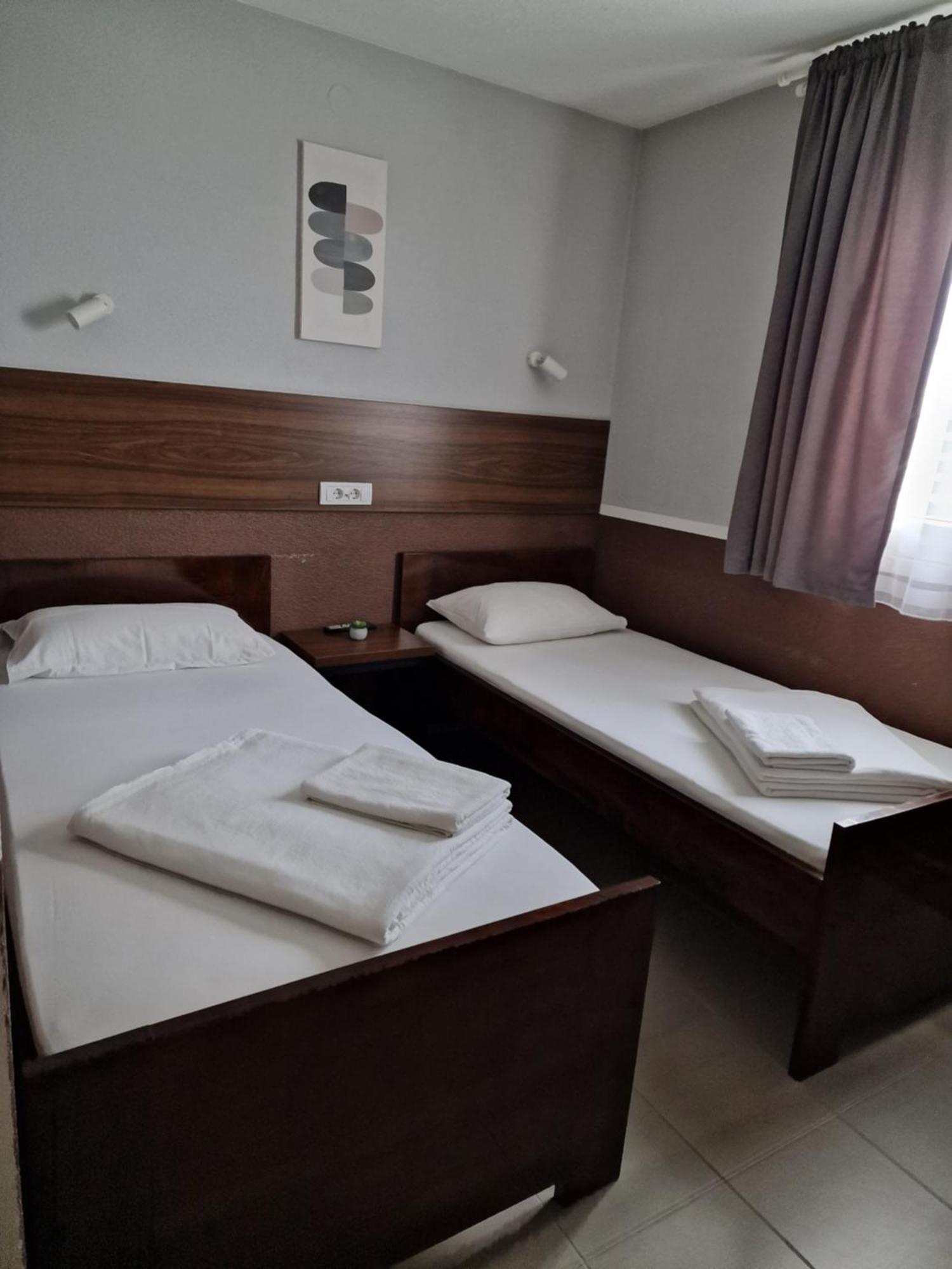 Hotel Djerdan Кралево Экстерьер фото