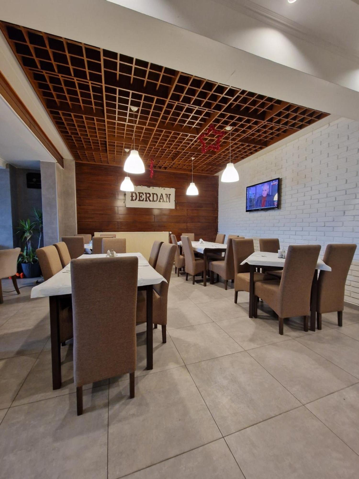 Hotel Djerdan Кралево Экстерьер фото