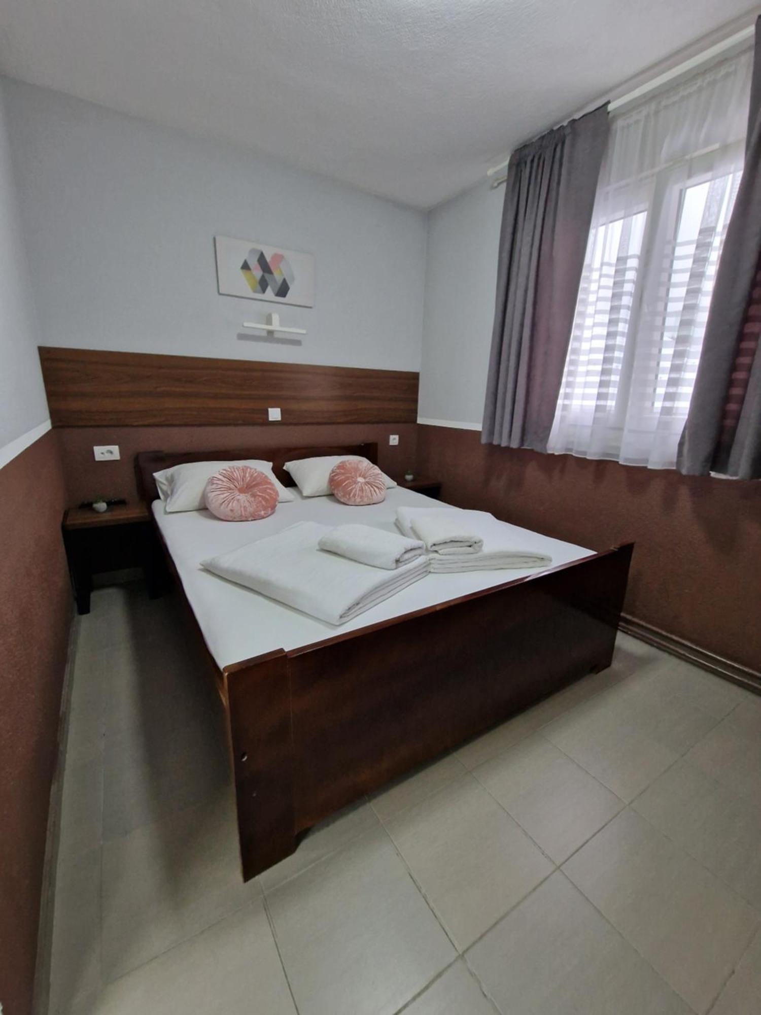 Hotel Djerdan Кралево Экстерьер фото