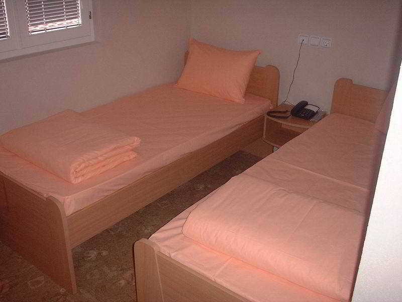 Hotel Djerdan Кралево Экстерьер фото