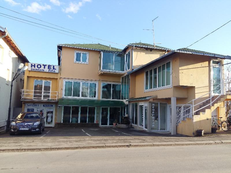 Hotel Djerdan Кралево Экстерьер фото